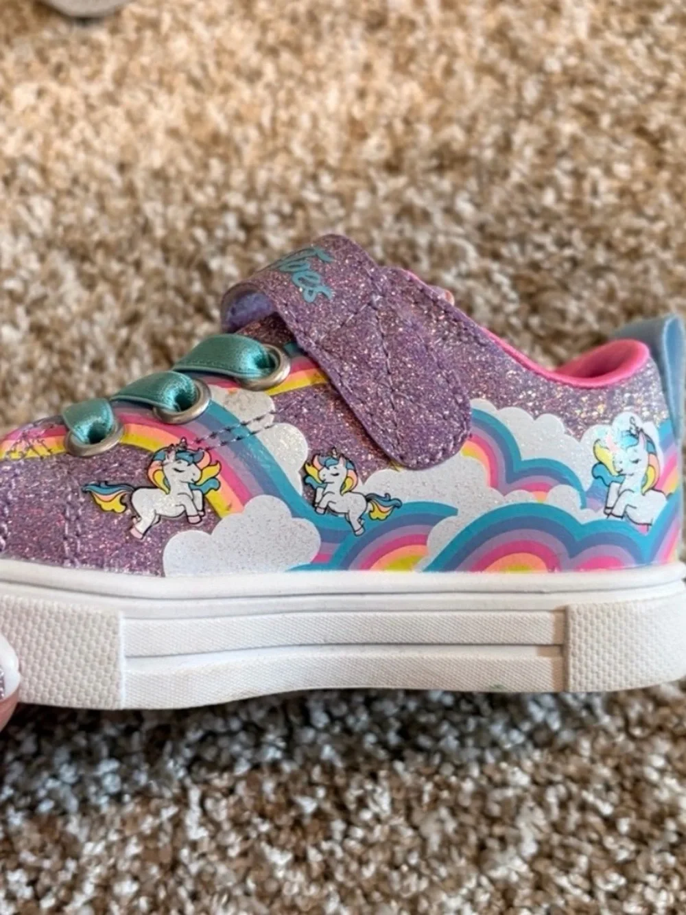 Skechers Twinkle Toes Light-Up Unicorn Sneakers Toddler 6